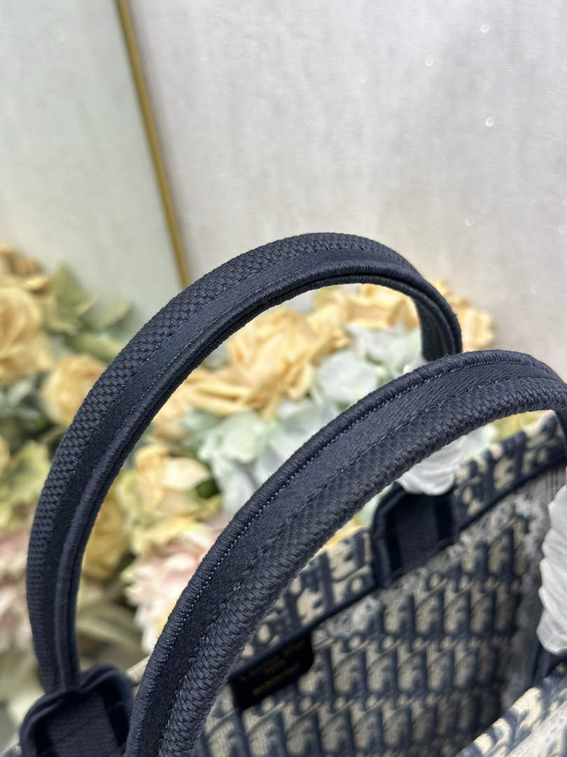 Dior Large Book Tote with Strap – Latte Black Oblique with White Lace - Default Title - View 8