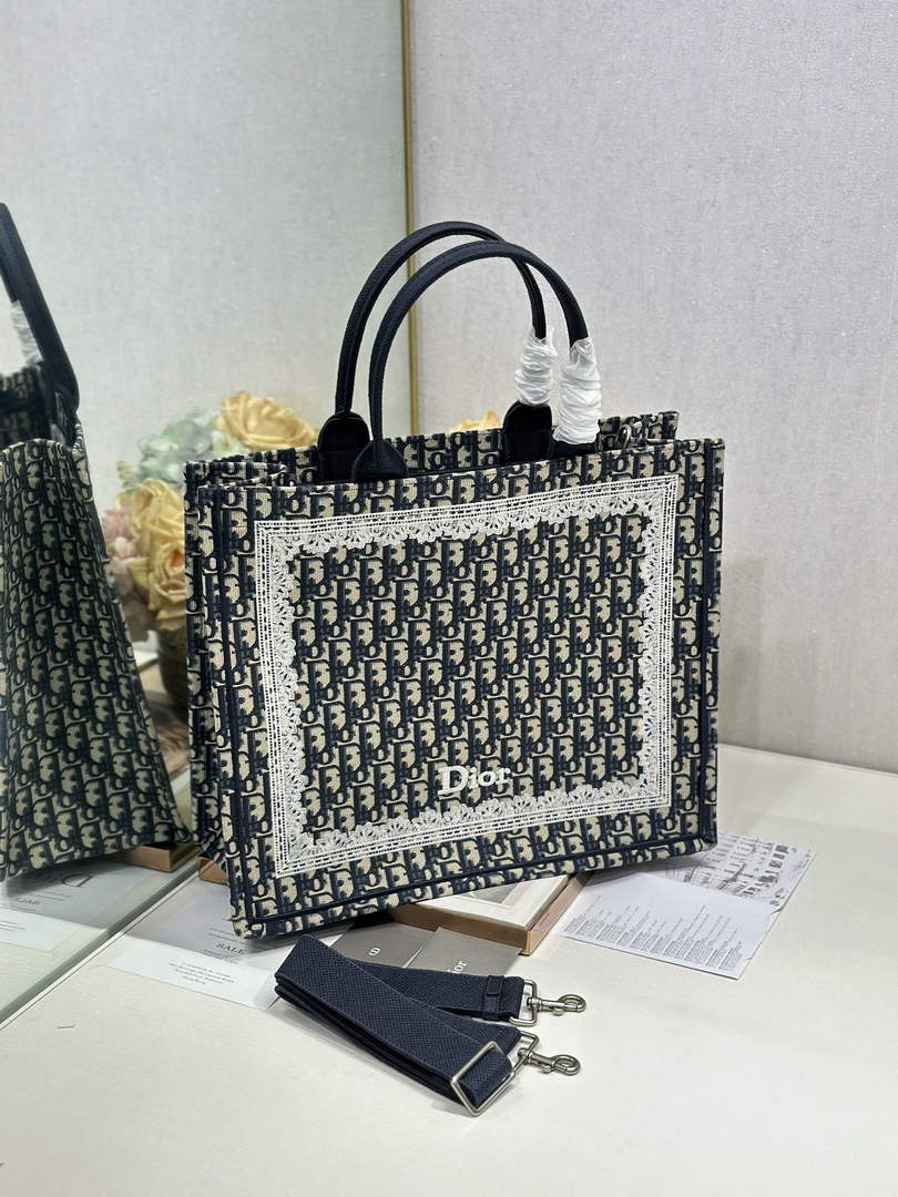 Dior Medium Book Tote with Strap – Latte Black Oblique with White Lace - Default Title - View 2