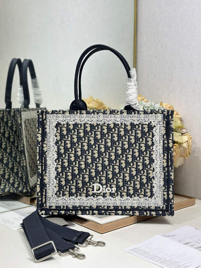 Dior Medium Book Tote with Strap – Latte Black Oblique with White Lace - Default Title - View 3