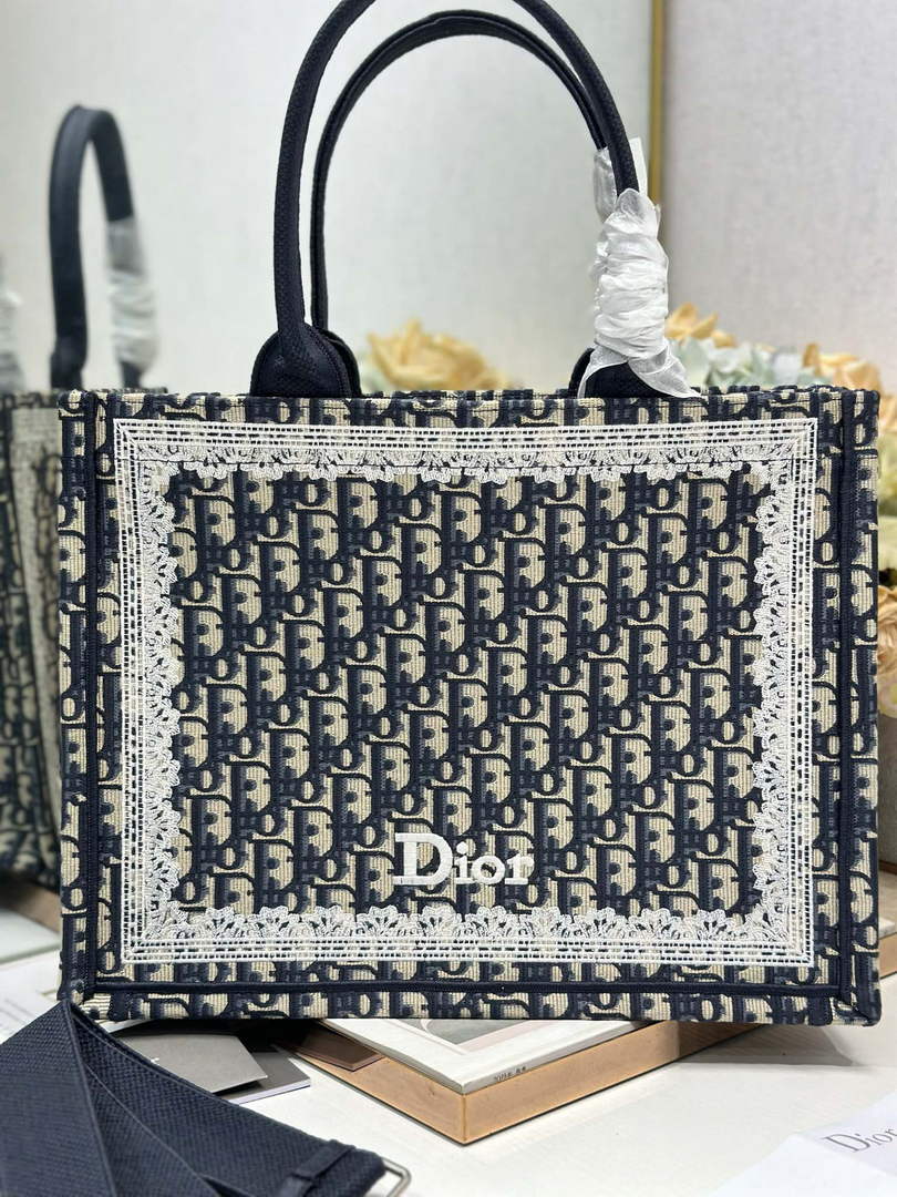Dior Medium Book Tote with Strap – Latte Black Oblique with White Lace - Default Title - View 1