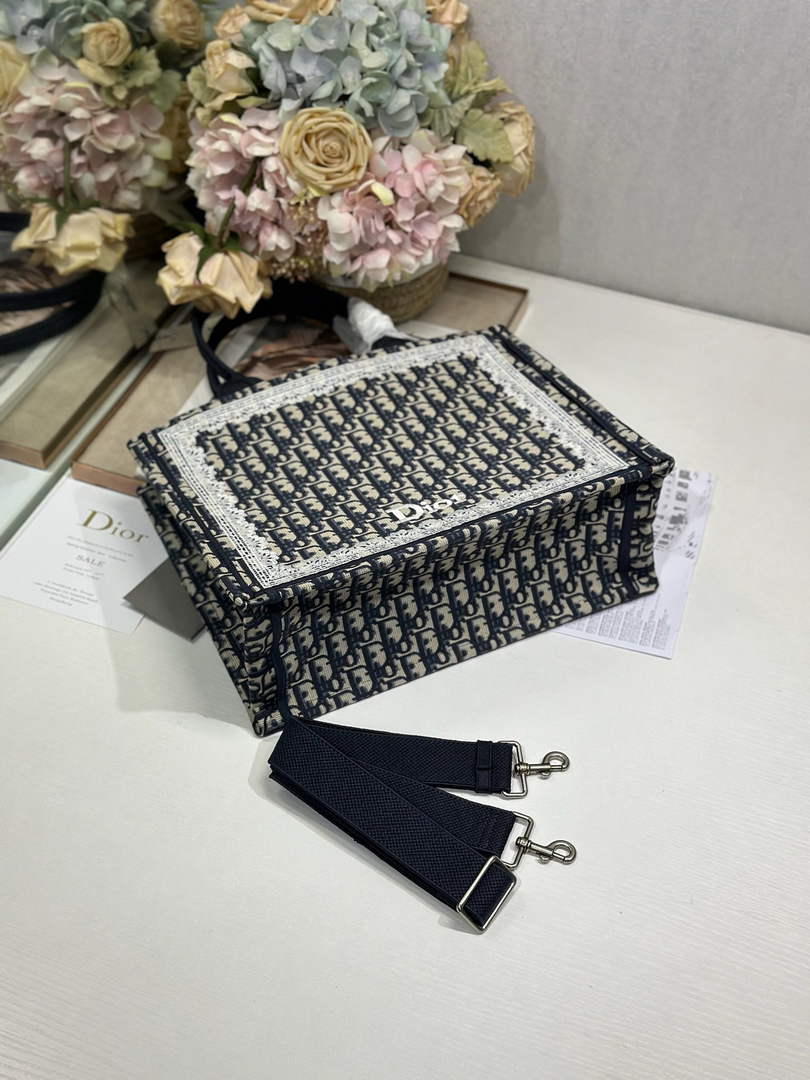 Dior Medium Book Tote with Strap – Latte Black Oblique with White Lace - Default Title - View 10
