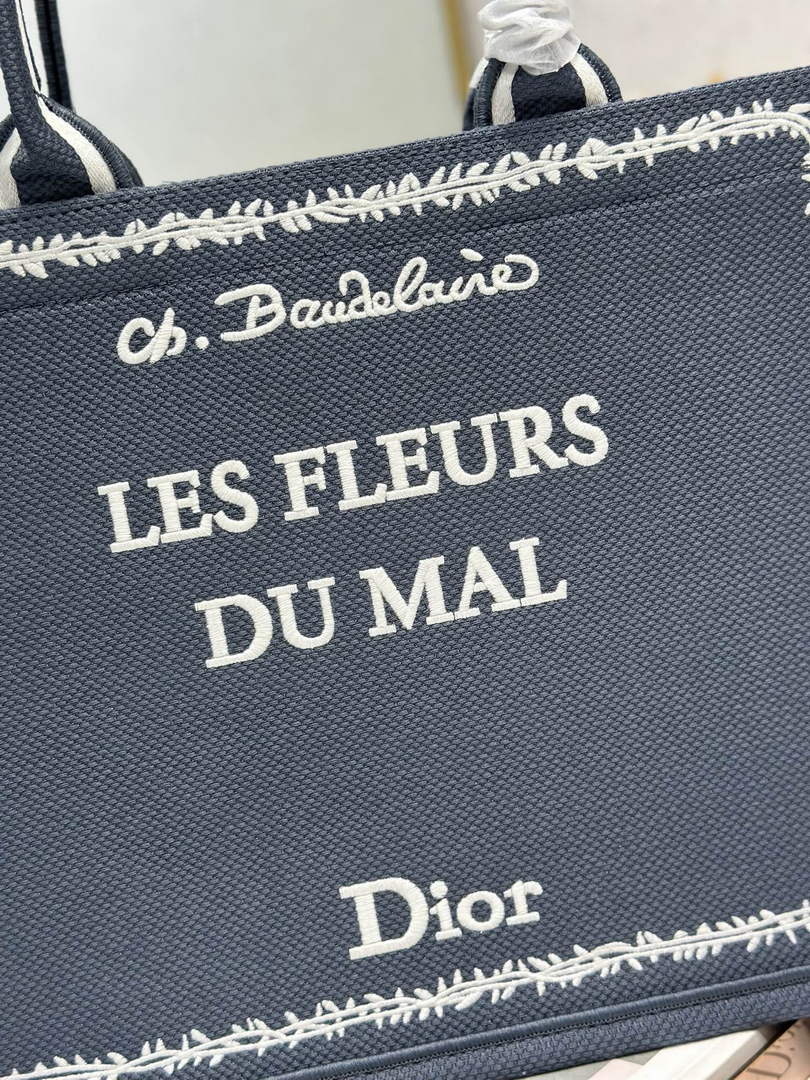 Dior Medium Book Tote – Blue and White Toile de Jouy Embroidery – with Strap - Default Title - View 6
