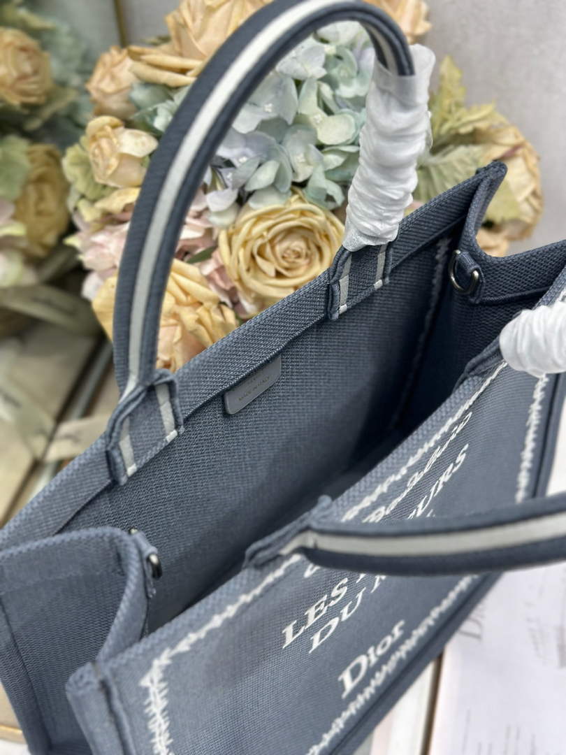 Dior Medium Book Tote – Blue and White Toile de Jouy Embroidery – with Strap - Default Title - View 7