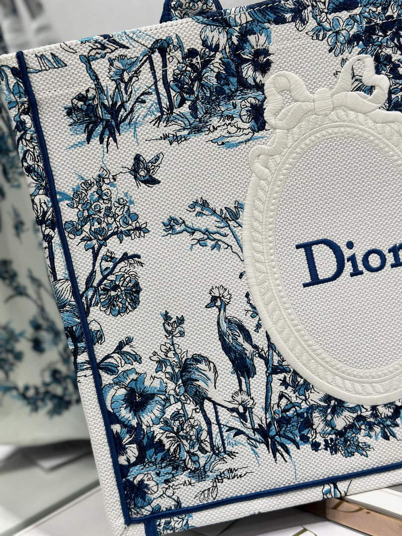 Dior Large Book Tote – Blue Toile de Jouy Floral Garden - Default Title - View 5