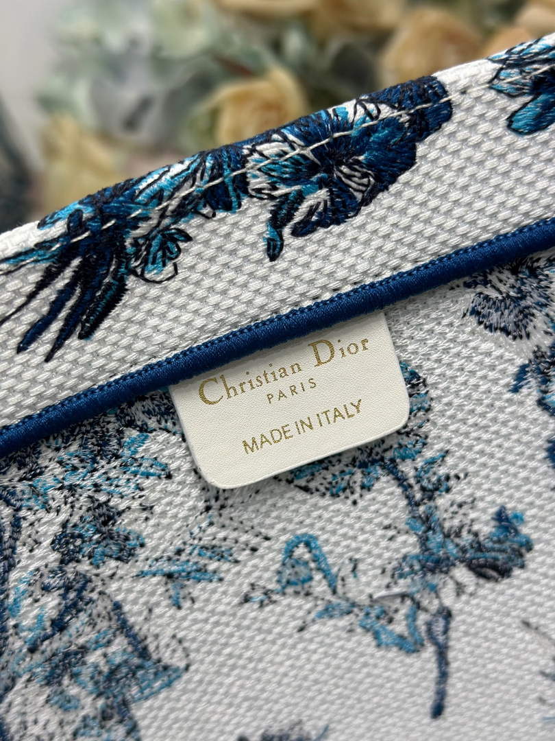 Dior Large Book Tote – Blue Toile de Jouy Floral Garden - Default Title - View 8