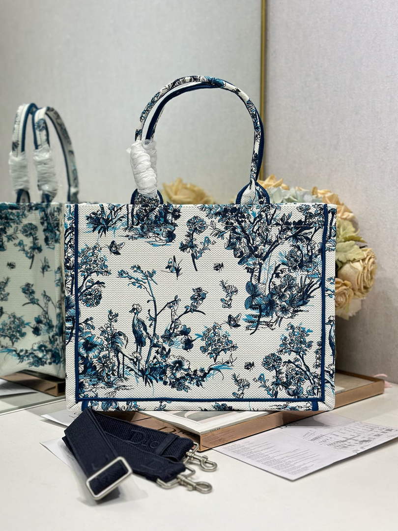 Dior Medium Book Tote with Strap – Blue Toile de Jouy Floral Garden - Default Title - View 2