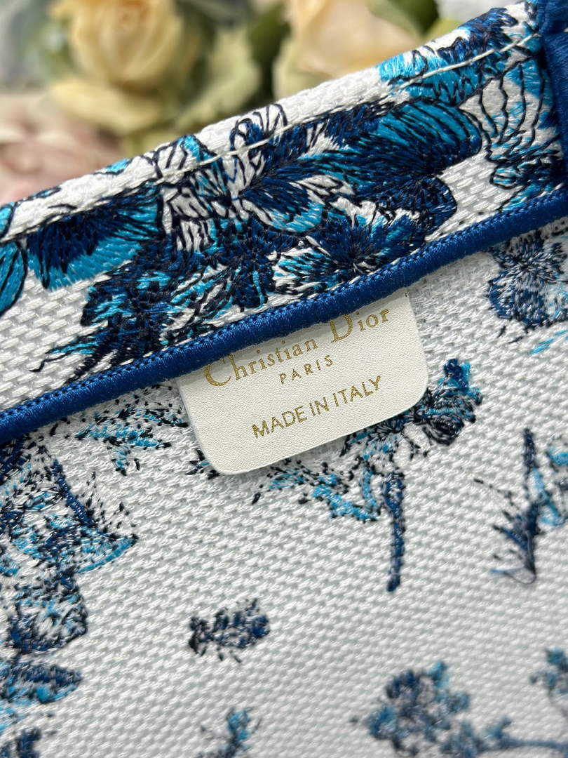 Dior Medium Book Tote with Strap – Blue Toile de Jouy Floral Garden - Default Title - View 9