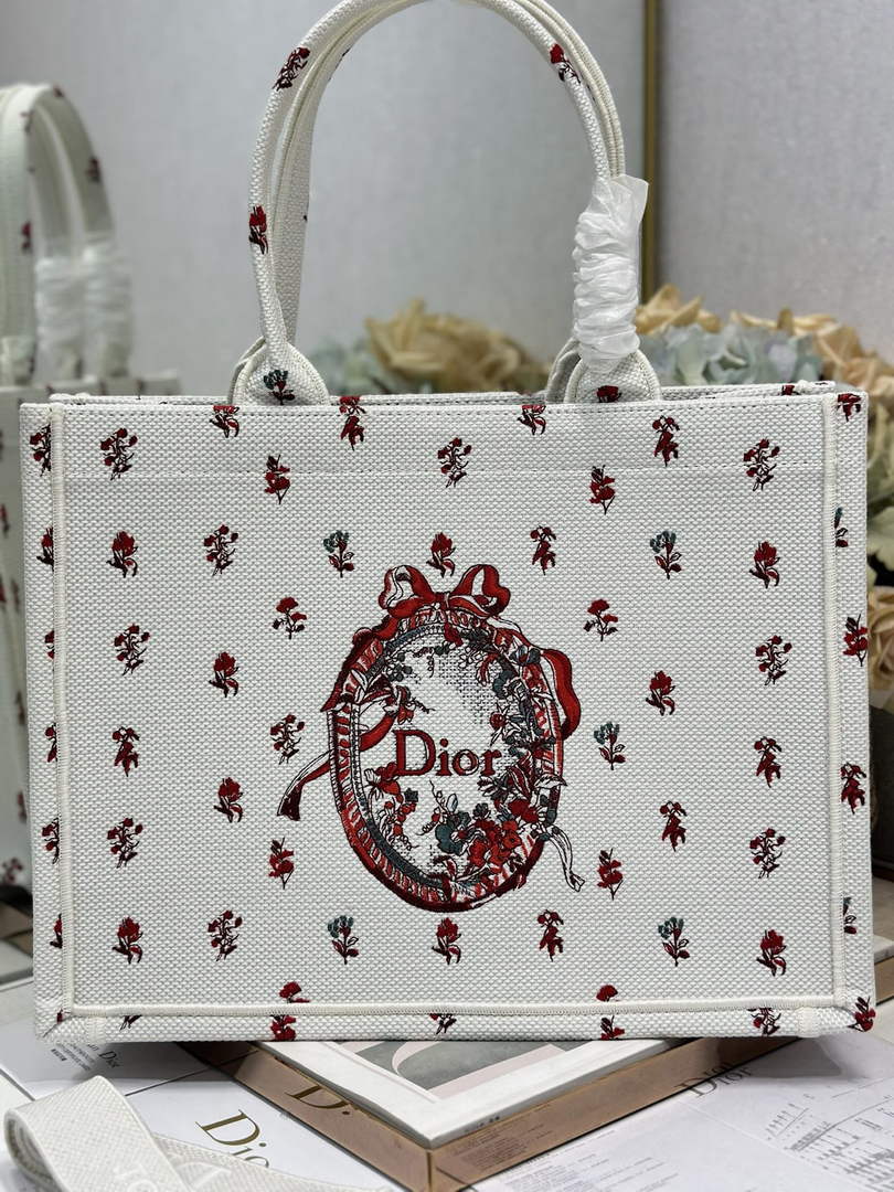 Dioramour Medium Book Tote – Multicolor Embroidery - Default Title - View 1