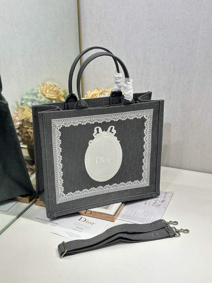 Dior Medium Book Tote with Strap – Black Oblique with White Lace - Default Title - View 2