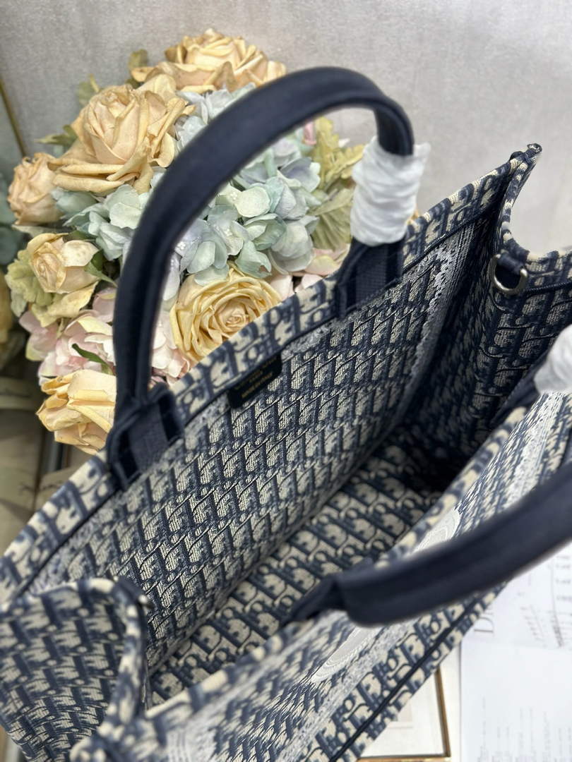 Dior Large Book Tote – Navy Oblique with White Lace - Default Title - View 6