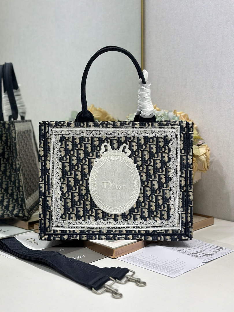 Dior Medium Book Tote with Strap – Navy Oblique with White Lace - Default Title - View 3