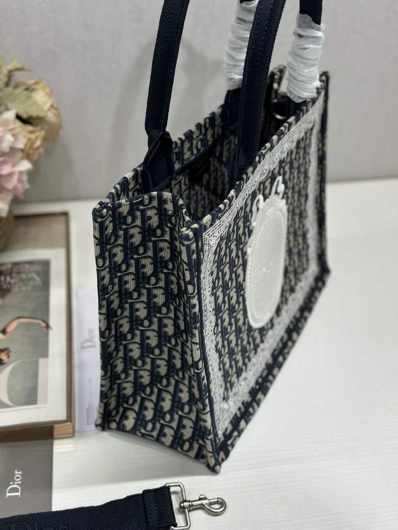 Dior Medium Book Tote with Strap – Navy Oblique with White Lace - Default Title - View 5