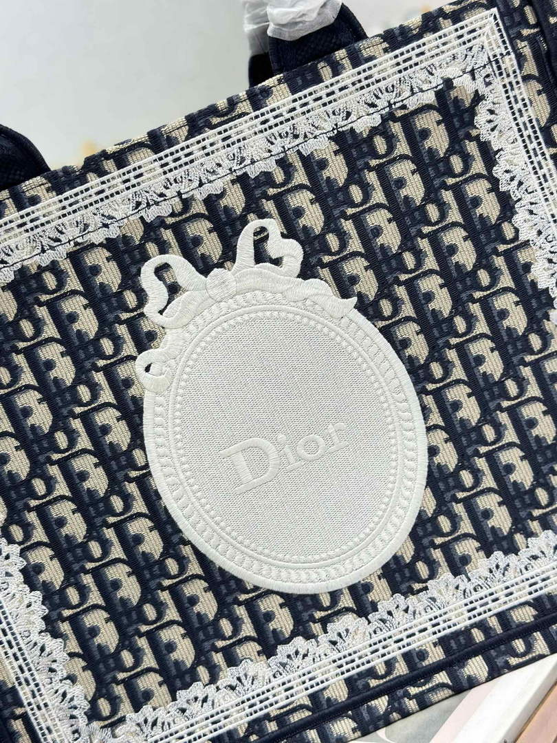 Dior Medium Book Tote with Strap – Navy Oblique with White Lace - Default Title - View 6