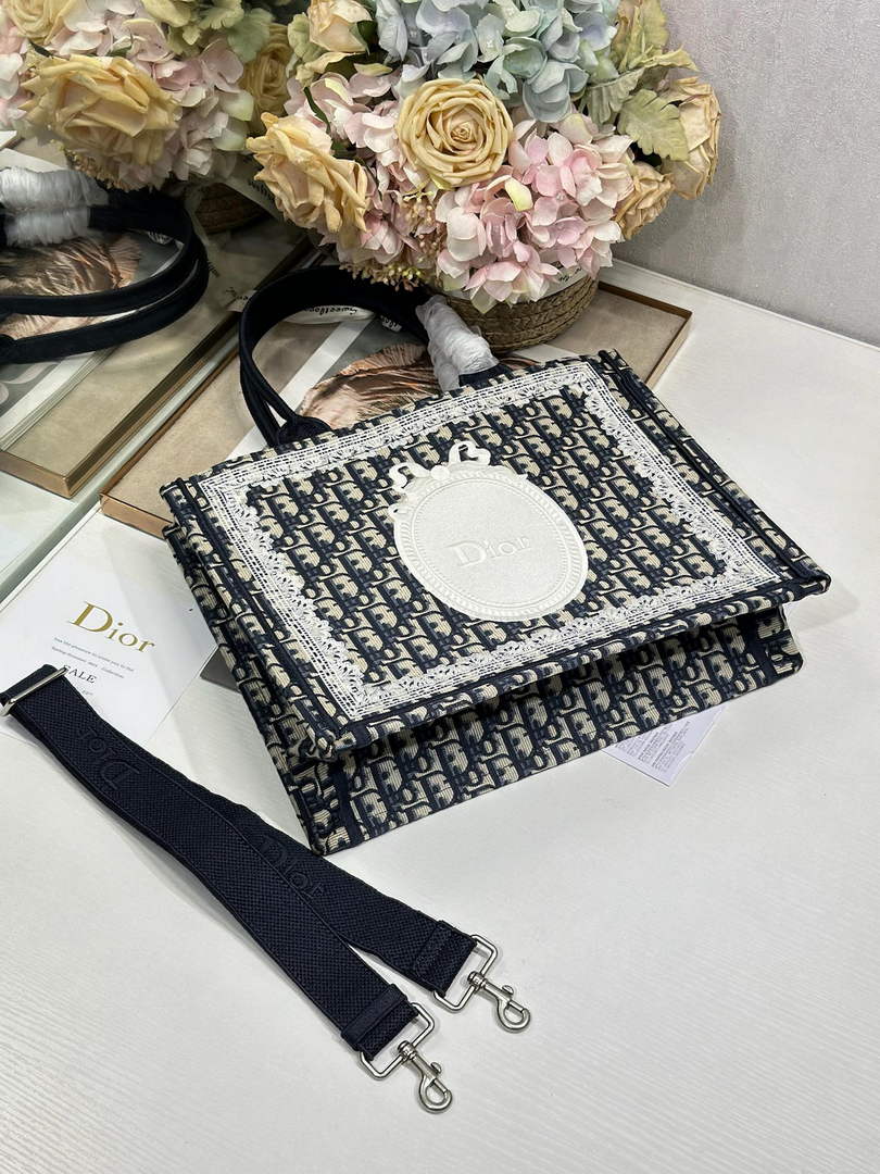 Dior Medium Book Tote with Strap – Navy Oblique with White Lace - Default Title - View 7