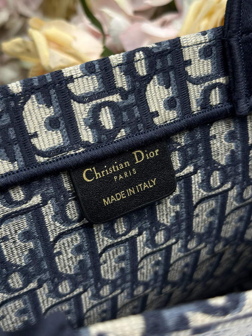 Dior Medium Book Tote with Strap – Navy Oblique with White Lace - Default Title - View 9
