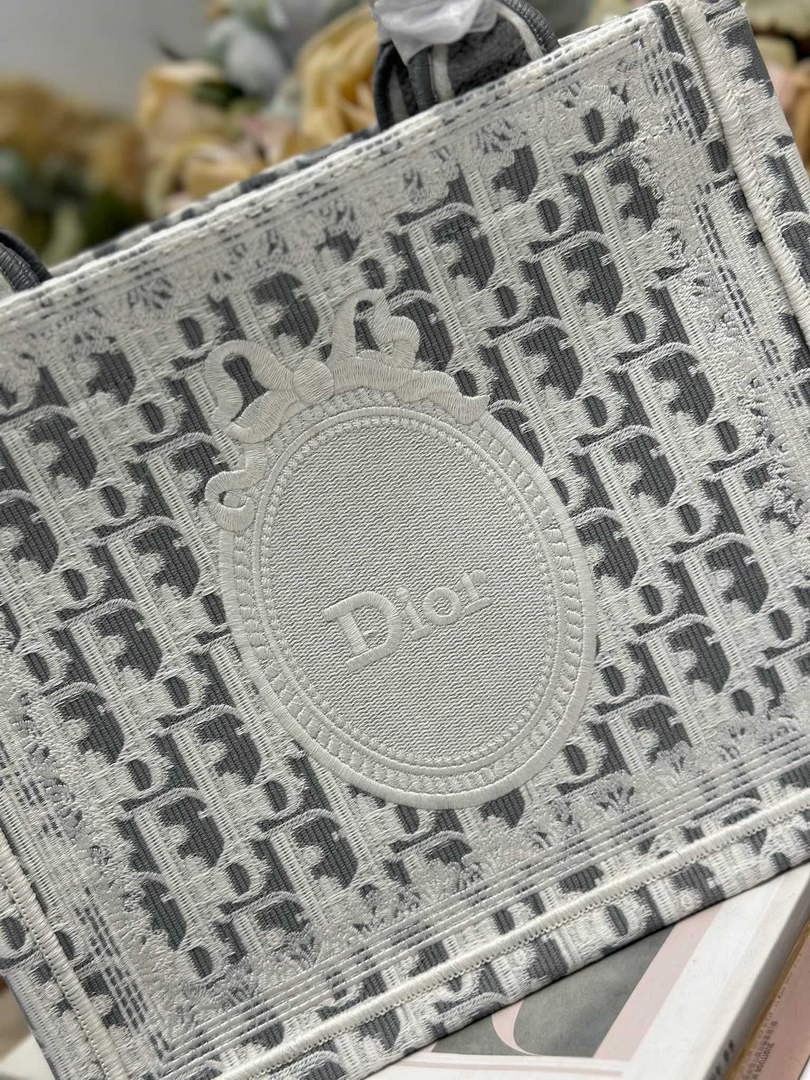 Dior Small Book Tote with Strap – Gray Oblique with White Lace - Default Title - View 4