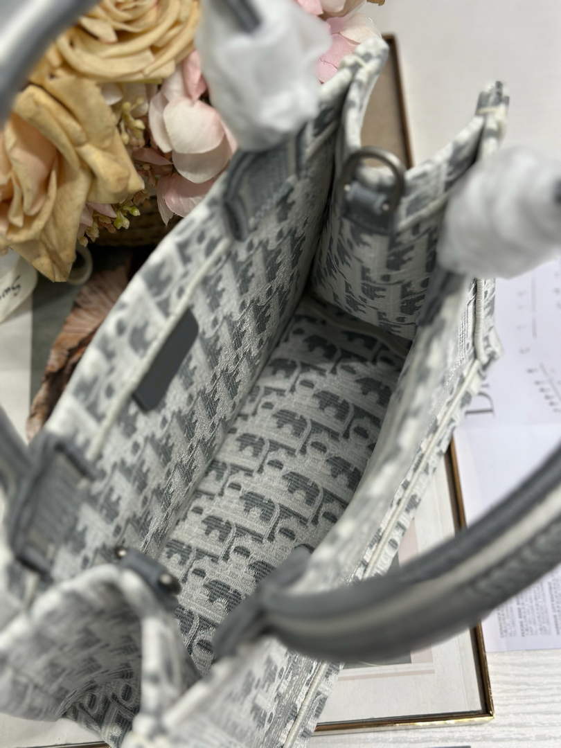 Dior Small Book Tote with Strap – Gray Oblique with White Lace - Default Title - View 6