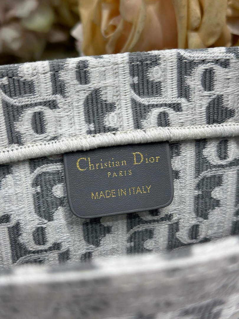 Dior Small Book Tote with Strap – Gray Oblique with White Lace - Default Title - View 7