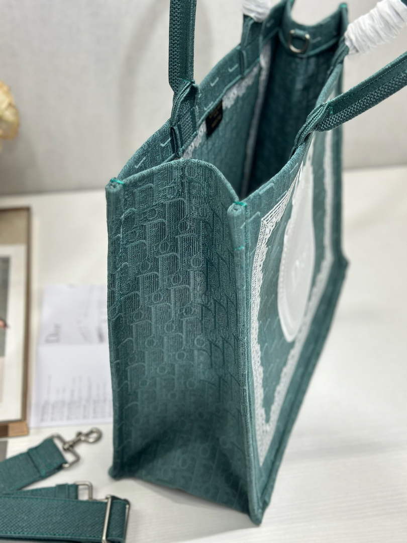 Dior Large Book Tote – Green Oblique with White Lace - Default Title - View 3