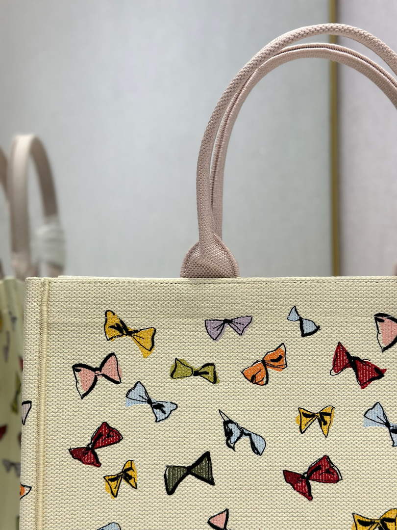 Dioriviera Large Dior Book Tote – Latte Multicolor Bows Embroidery