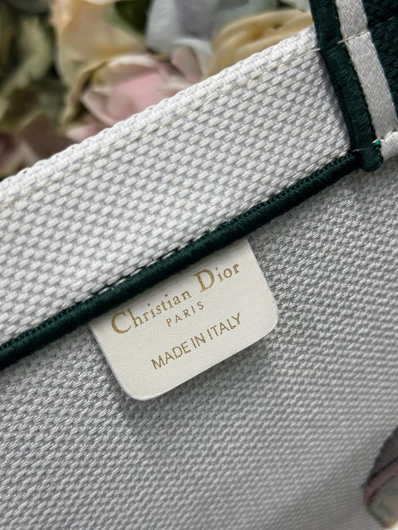 Medium Dior Book Tote with Strap – Multicolor Book Cover Embroidery