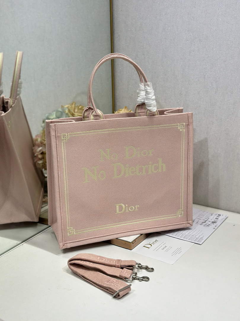 Medium Dior Book Tote with Strap – Rose Tendre No Dior No Dietrich
