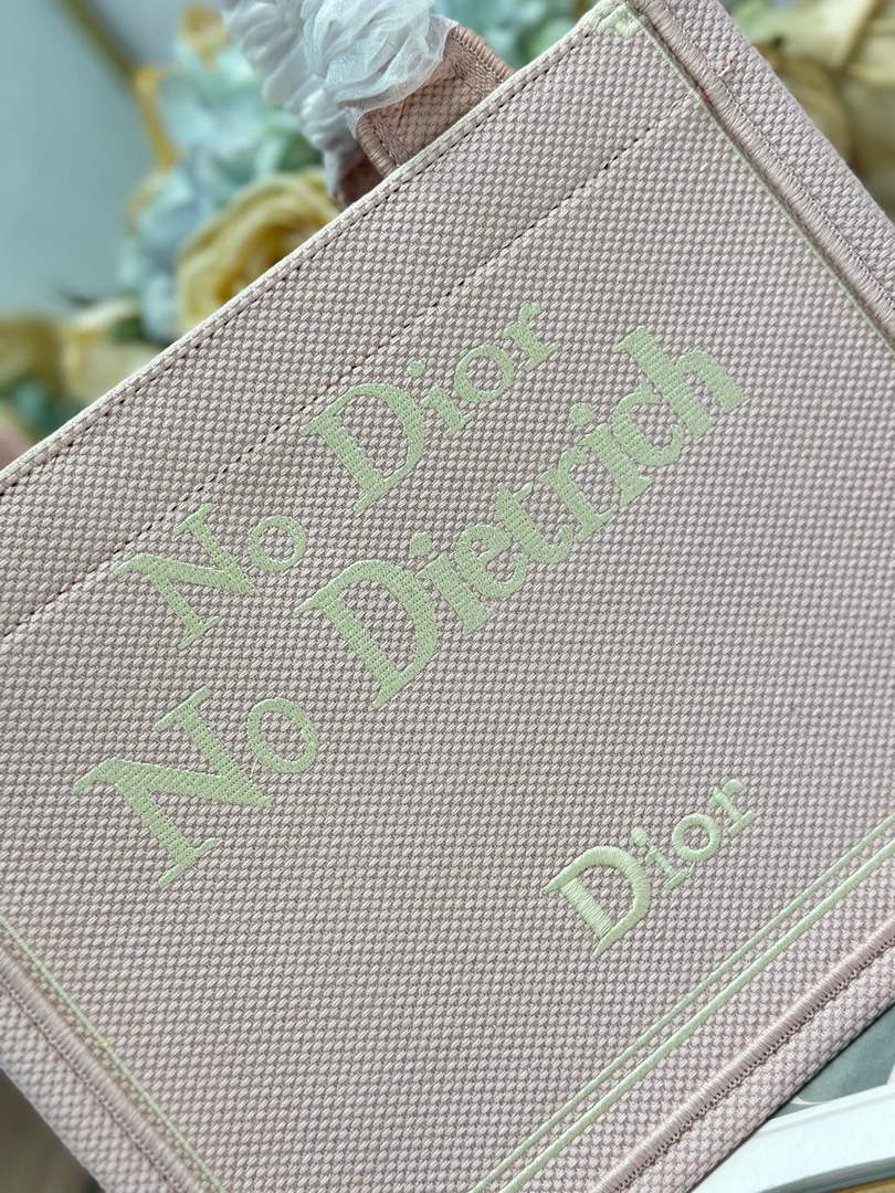 Small Dior Book Tote with Strap – Rose Tendre No Dior No Dietrich