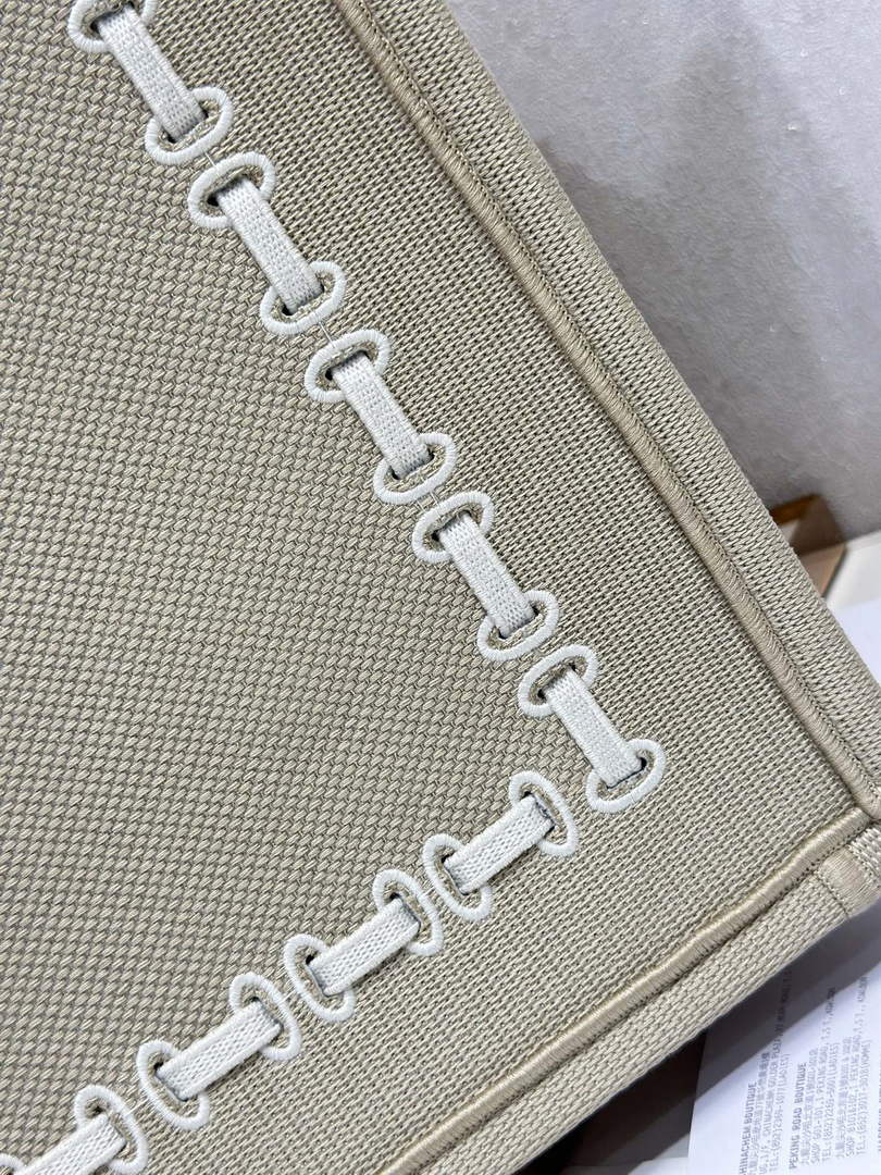 Large Dior Book Tote – Beige Embroidery / White Ribbon