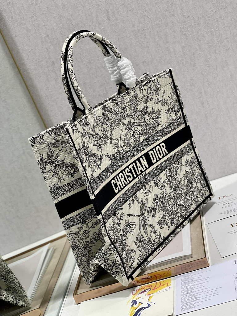 Dior Large Book Tote Bag M1286 dragonfly Multicolor Beige