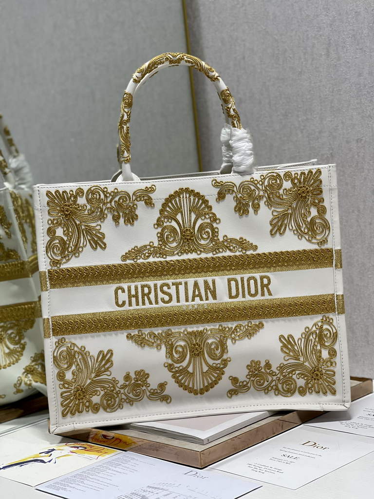Dior Large Book Tote Bag M1286 Embroidery White - Default Title - View 2