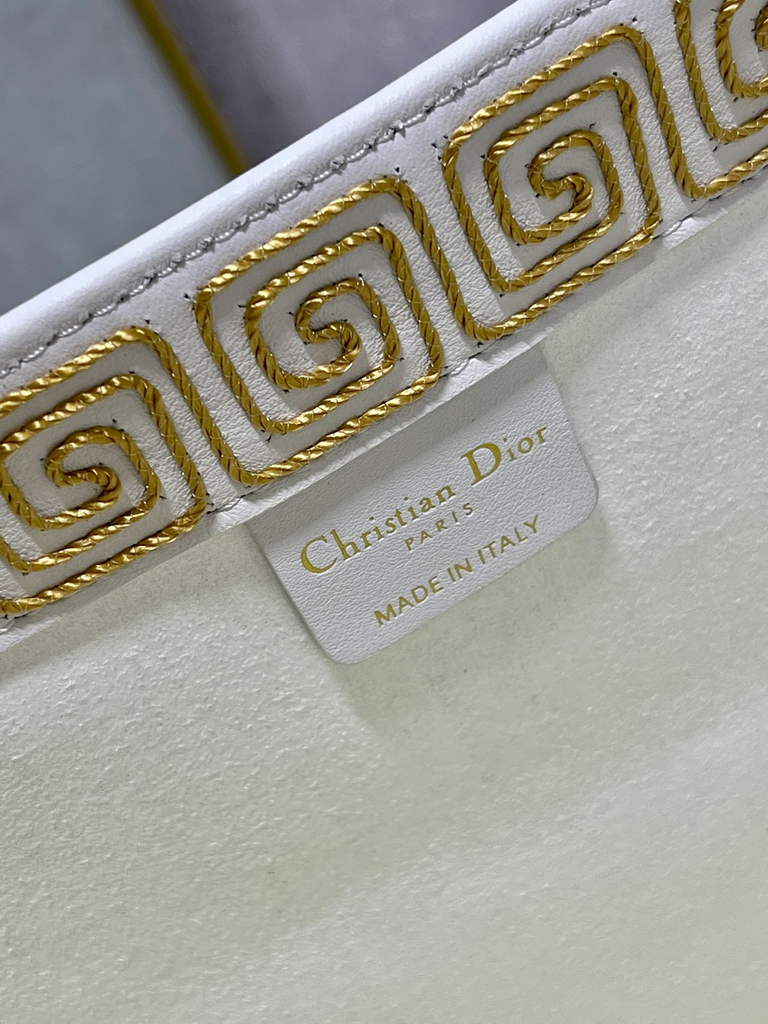 Dior Large Book Tote Bag M1286 Embroidery White
