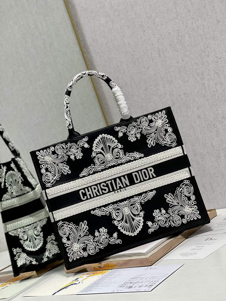 Dior Large Book Tote Bag M1286 Embroidery Black