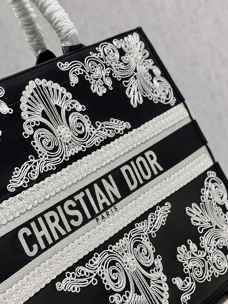 Dior Large Book Tote Bag M1286 Embroidery Black