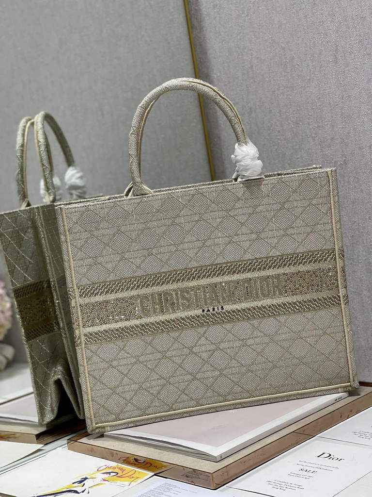 Dior M1286 Large Book Tote Gold Cannage Raffia