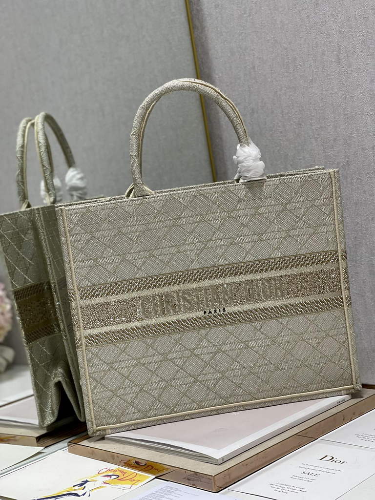 Dior M1286 Large Book Tote Gold Cannage Raffia - Default Title - View 2