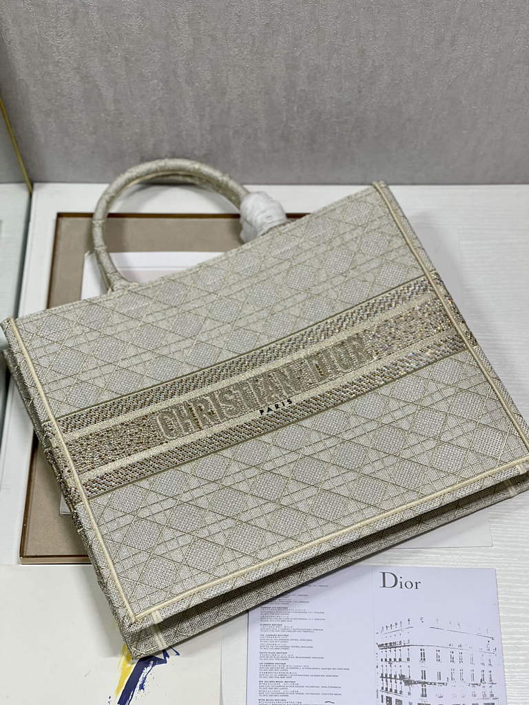 Dior M1286 Large Book Tote Gold Cannage Raffia