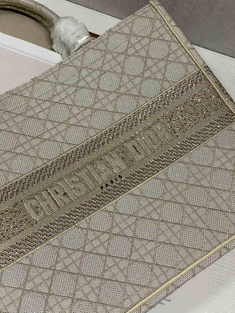 Dior M1286 Large Book Tote Gold Cannage Raffia