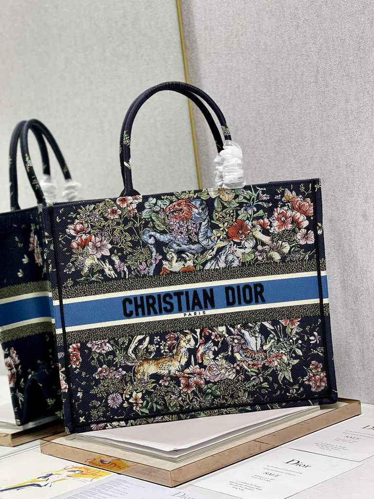 Dior Large Book Tote Bag M1286 Embroidery Black Multicolor