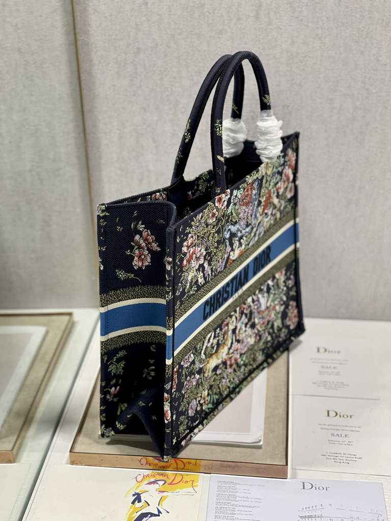 Dior Large Book Tote Bag M1286 Embroidery Black Multicolor
