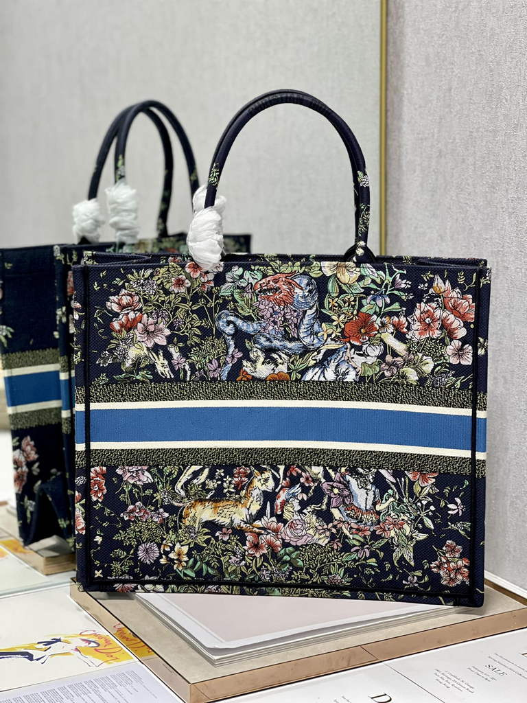 Dior Large Book Tote Bag M1286 Embroidery Black Multicolor