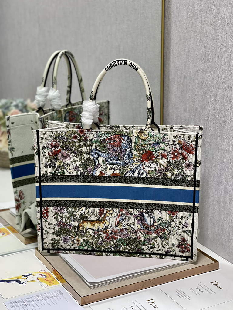 Dior Large Book Tote Bag M1286 Embroidery Beige Multicolor