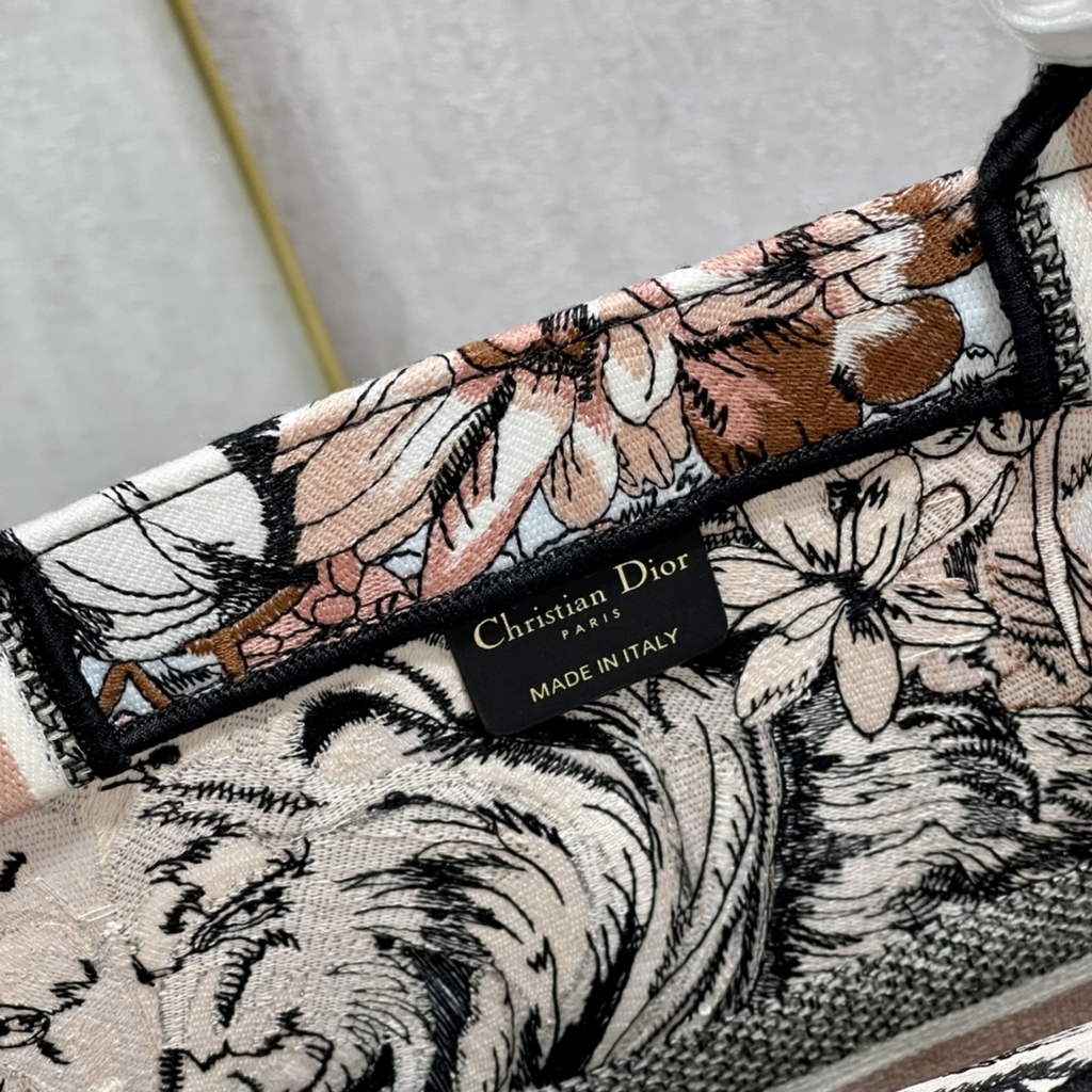 Dior Large Book Tote Bag M1286 tiger Multicolor Beige