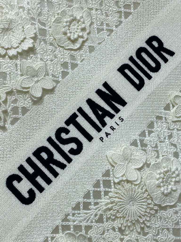 Dior Large Book Tote Bag M1286 White Lace Flower Embroidery