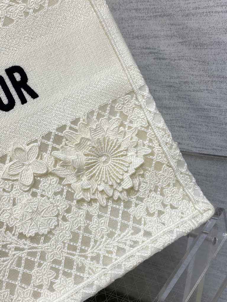 Dior Large Book Tote Bag M1286 White Lace Flower Embroidery