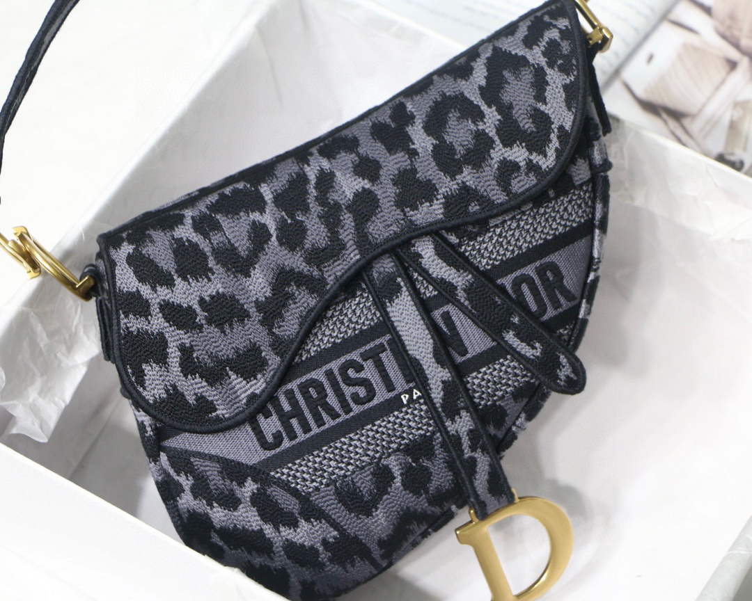 Dior M0446 Saddle Bag Gray Mizza Embroidery