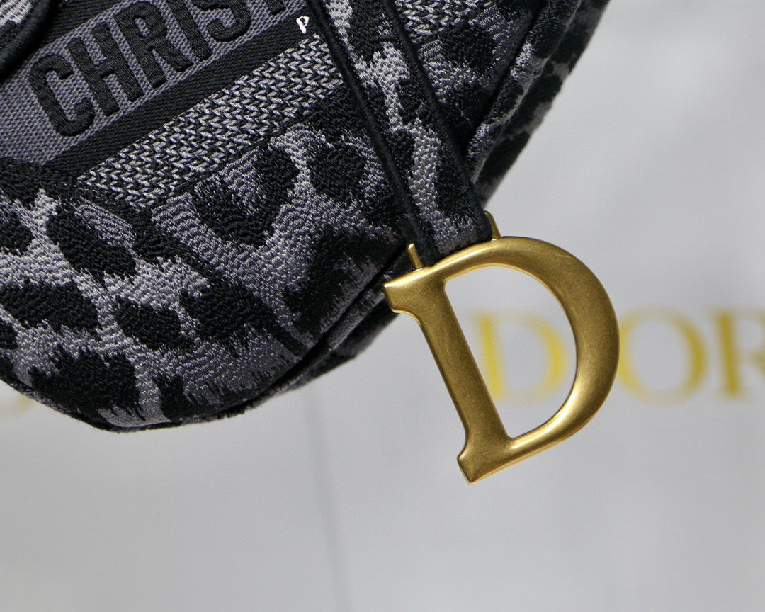Dior M0446 Saddle Bag Gray Mizza Embroidery