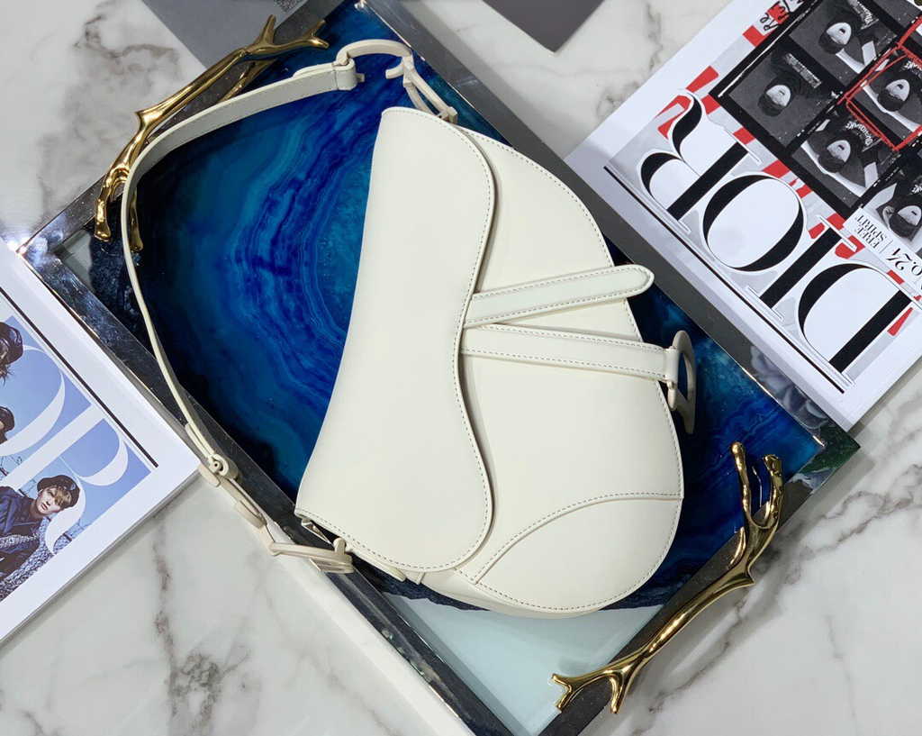 21. Dior Saddle Bag with strap M0455 small size perfect for daily essentials