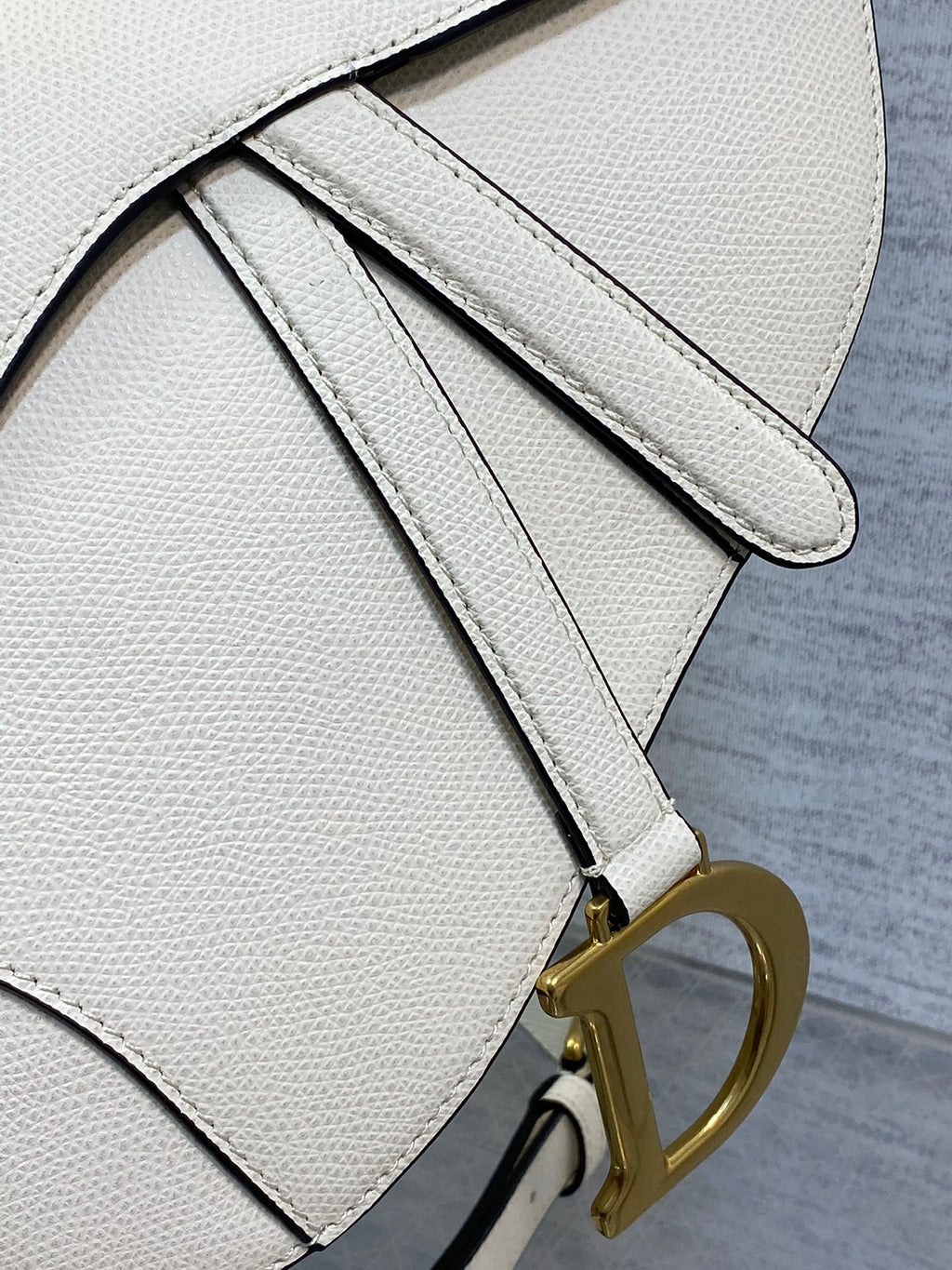 Dior M0455 Saddle Bag with Strap White Grained Calfskin