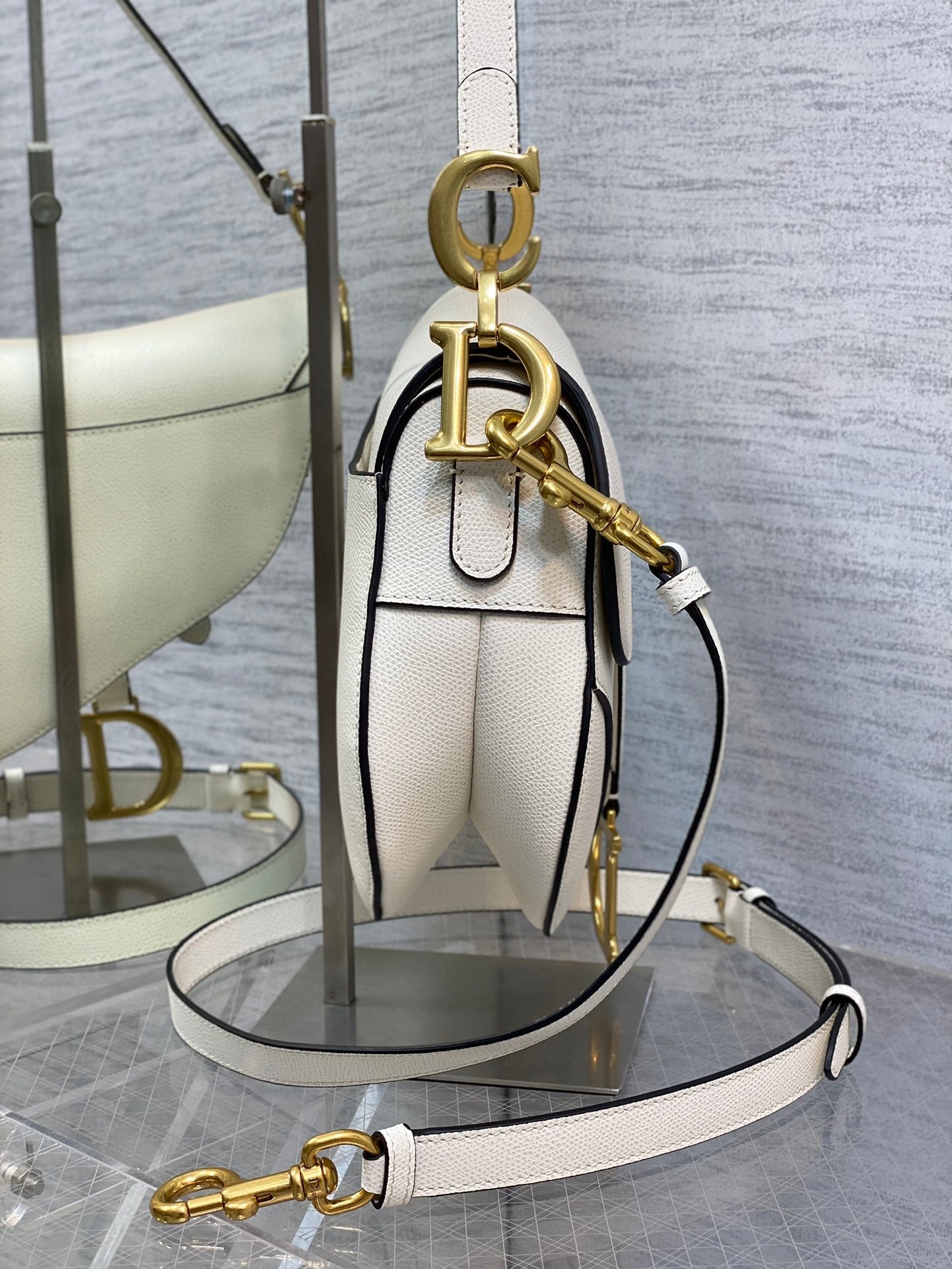 Dior M0455 Saddle Bag with Strap White Grained Calfskin
