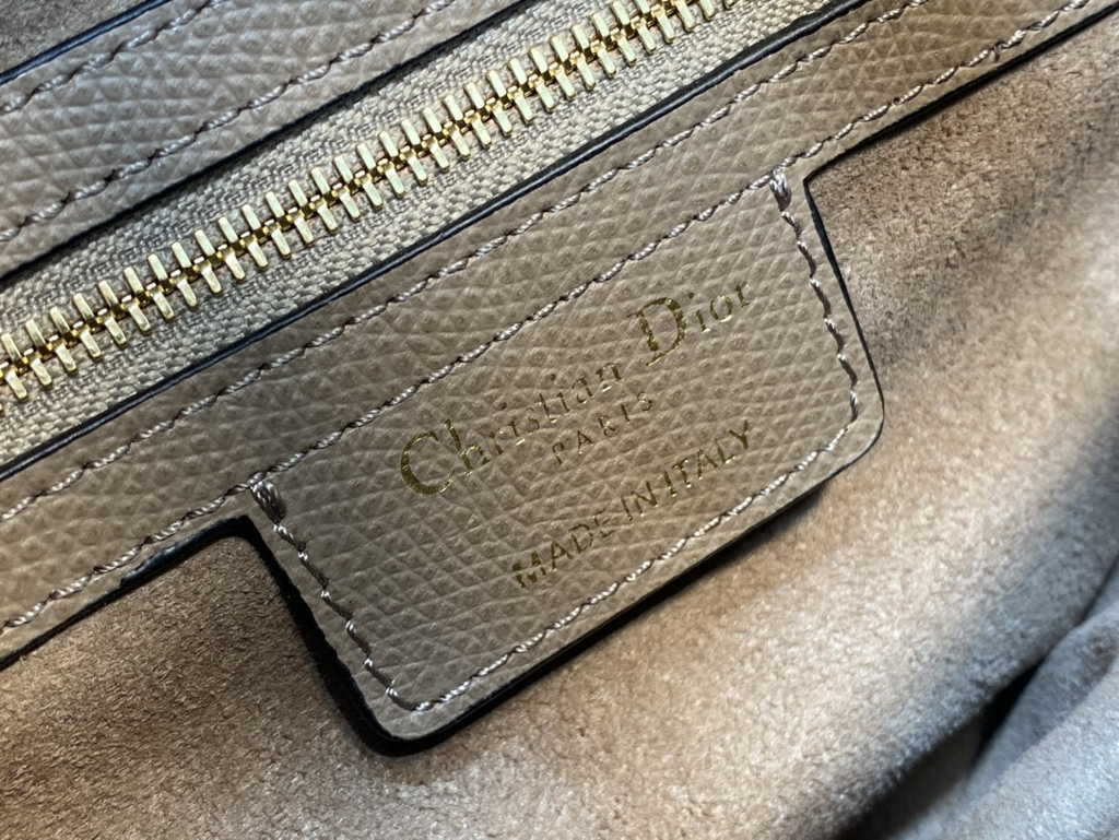 Dior M0455 Saddle Bag with Strap Taupe-Colored Grained Calfskin